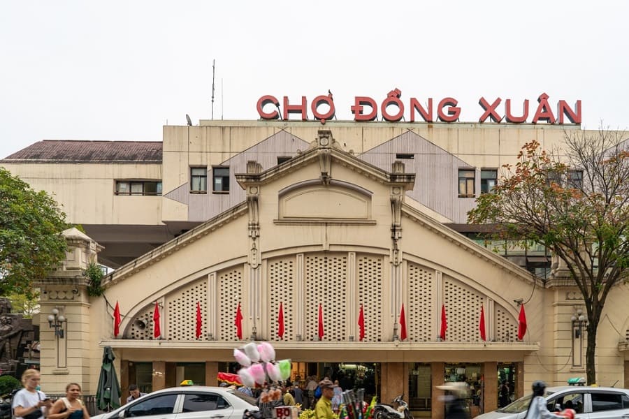 Mercado Dong Xuan en Hanói, Vietnam.