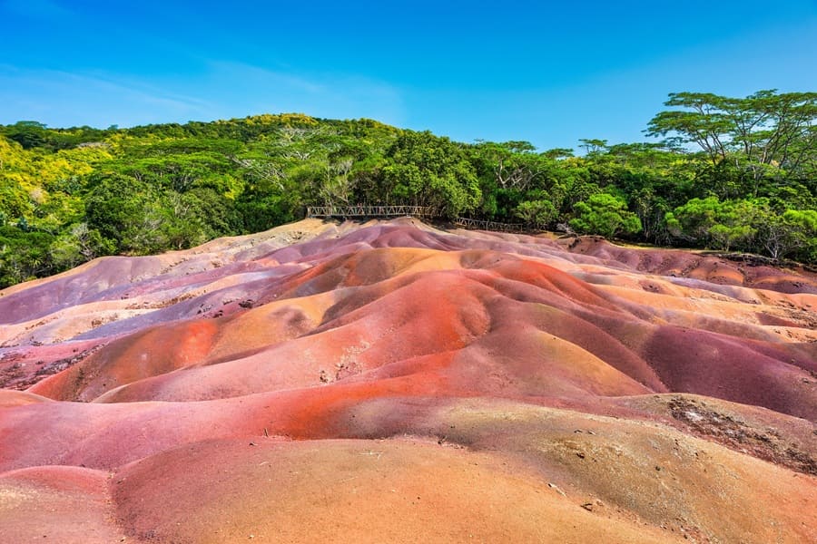 Geoparque de Tierra de siete colores Chamarel en Isla Mauricio.