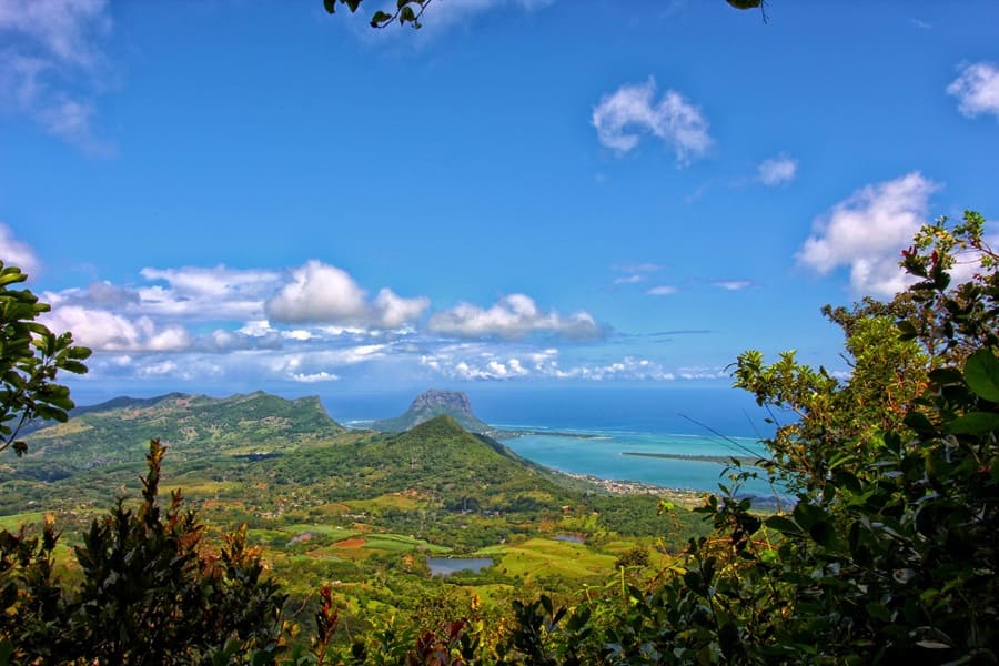 Vistas desde el Pico de la Rivière Noire en isla Mauricio.