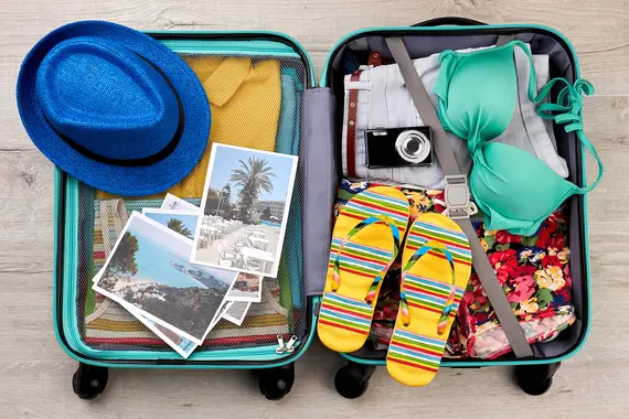 Botiquín de viaje: ¿qué tengo que llevar en la maleta? - Consulta nuestro  Blog