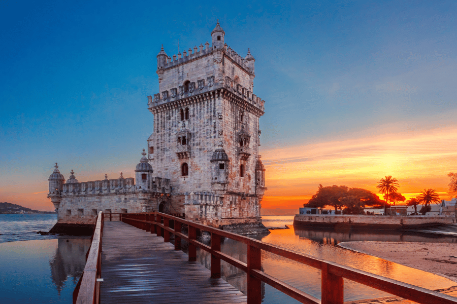 sintra al amanecer en lisboa portugal
