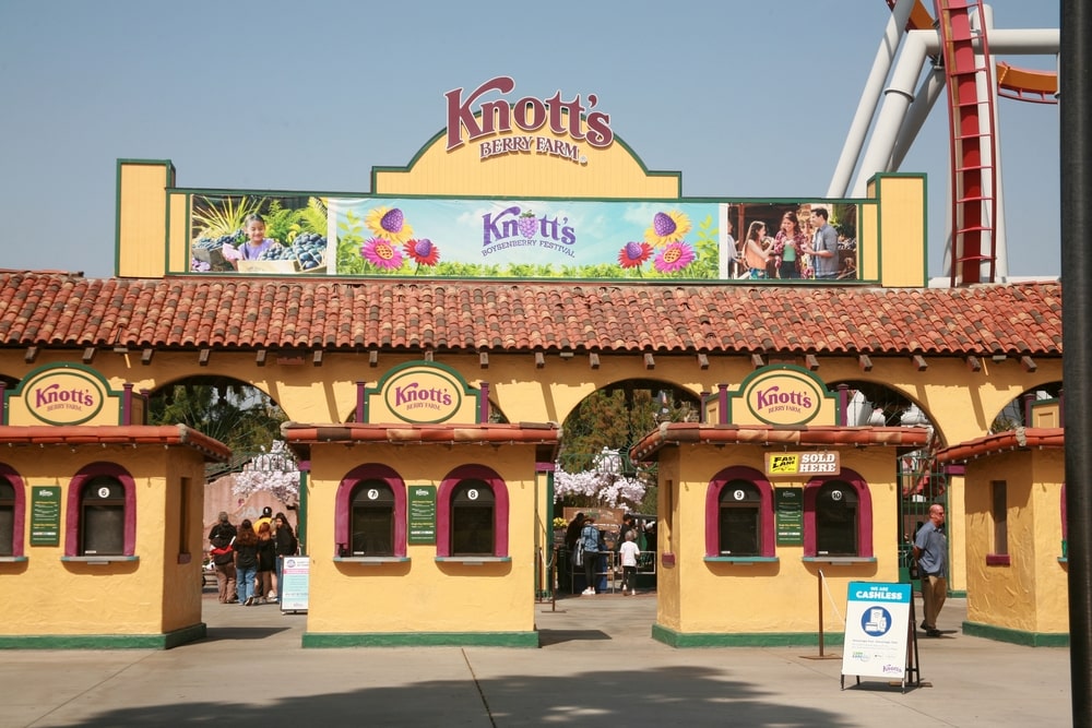 Parque temático Knott's Berry Farm en Los Ángeles 