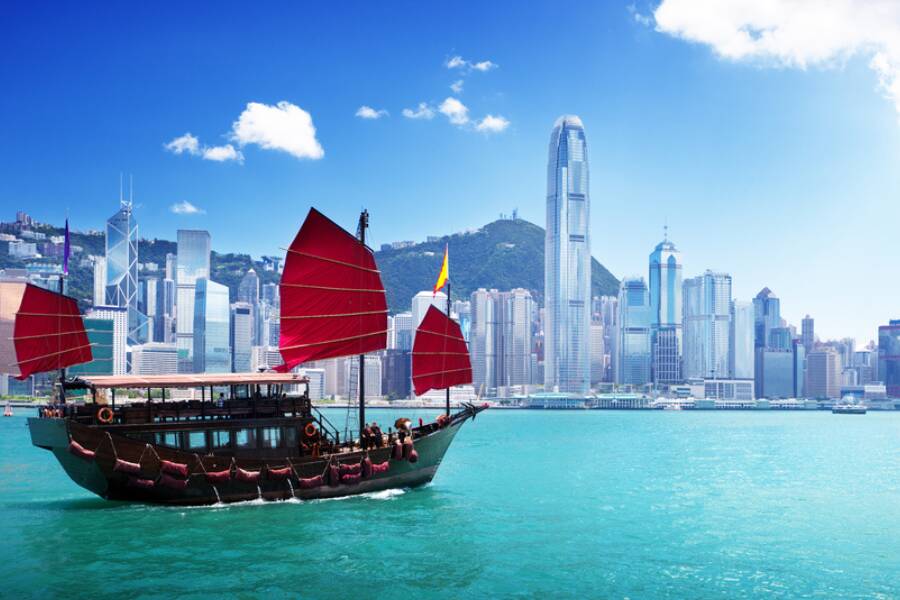Puerto de Hong Kong un lugar donde viajar en mayo