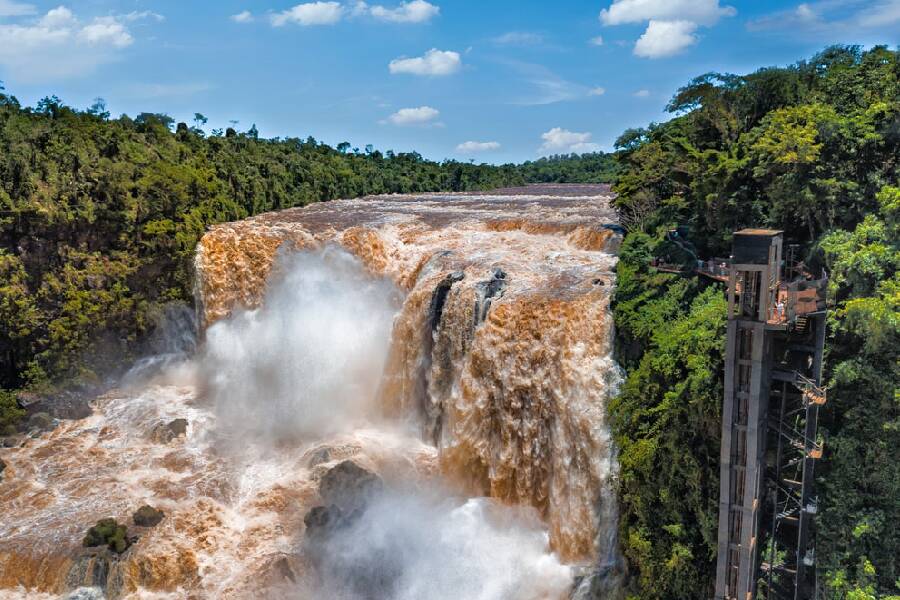 Saltos del Lunes, la catarata más famosa de Paraguay