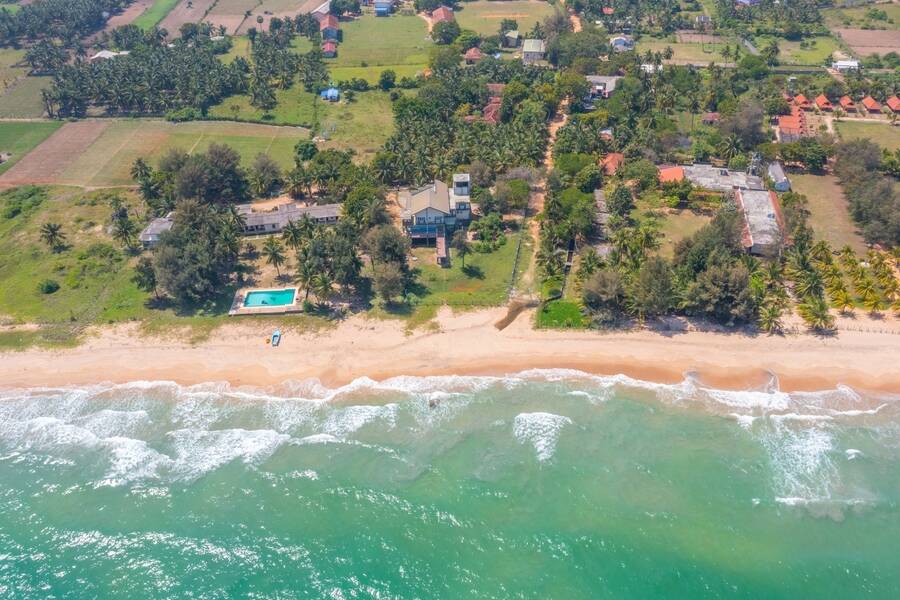 La playa de Nilaveli es un lugar seguro para viajar en Sri Lanka 