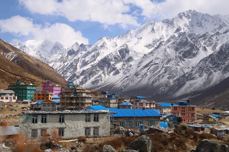 Aldea de Keyngen Gompa situada en el valle de Lagtang