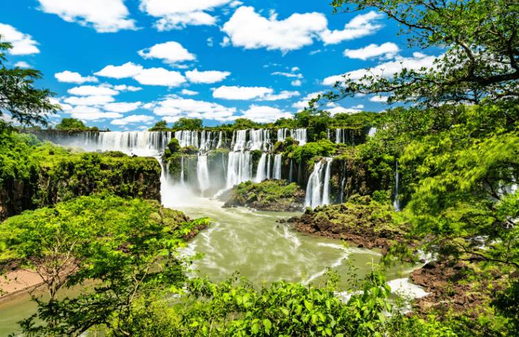 Cascadas Iguazú, ver al entrar en Argentina