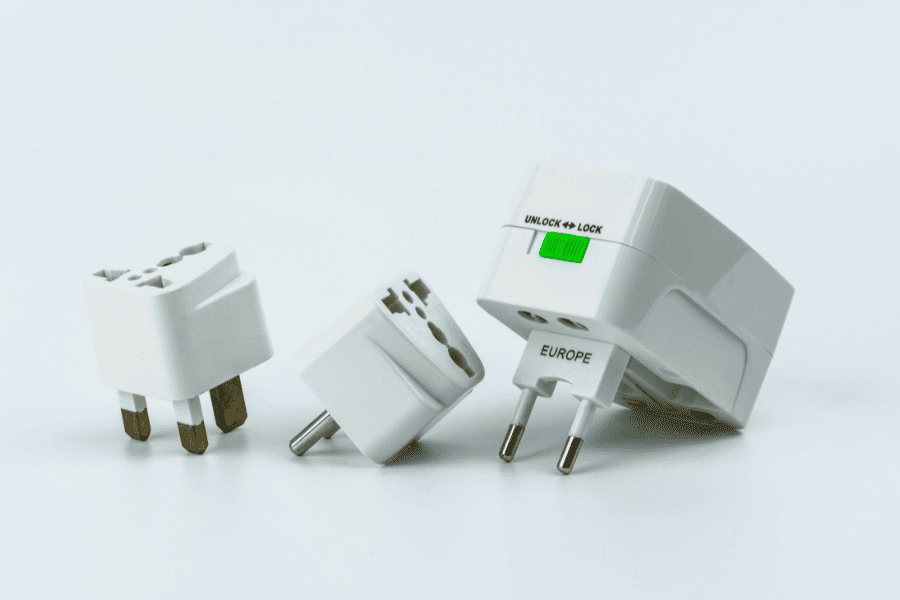 adaptador universal para tipo de enchufe según de donde viajas