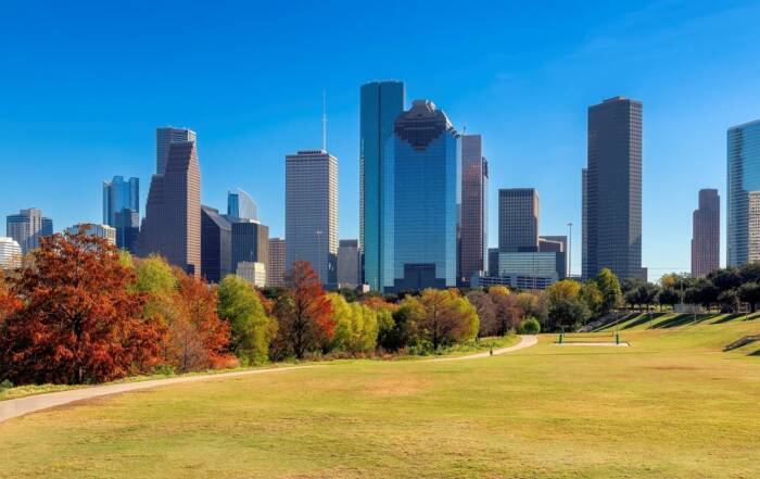 Vista panorámica del centro de Houston en el Eleanor Tinsley Park, Houston, Texas, Estados Unidos