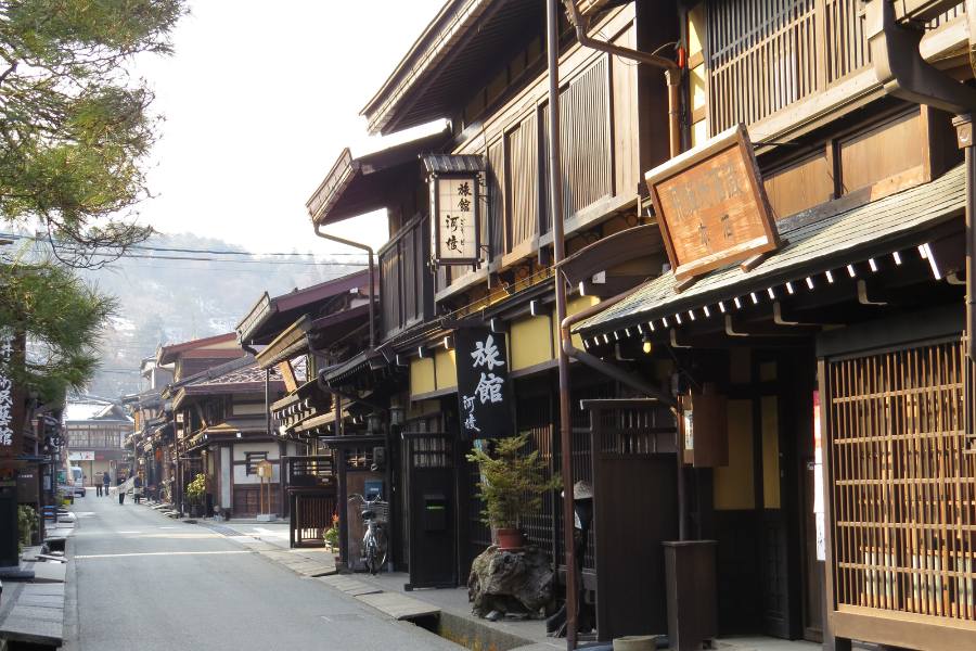 Tiendas en Takayama, Japón