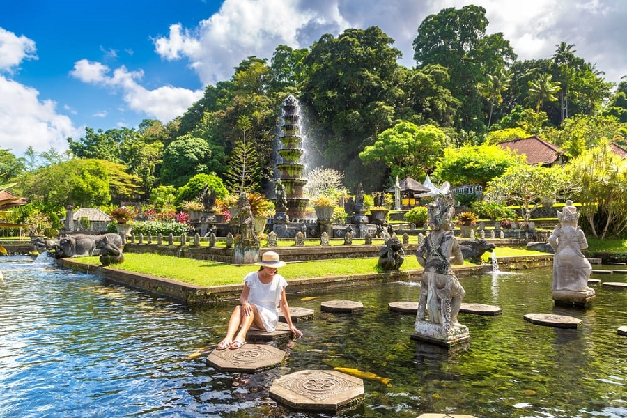 Templo Taman Tirtagangga en Bali, Indonesia.