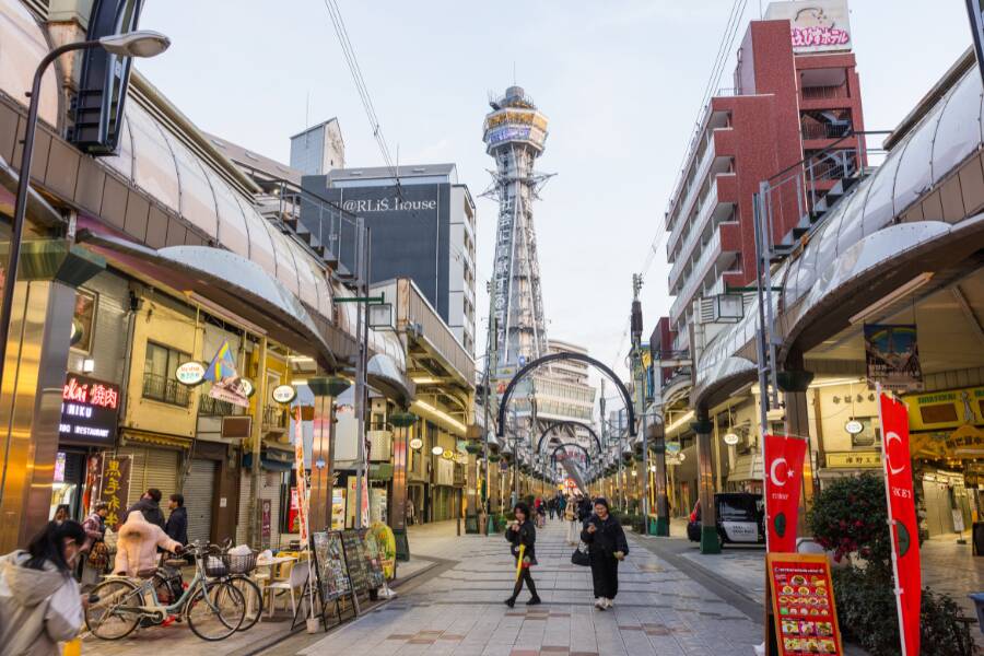 Torre Tsutenkaku, Japón