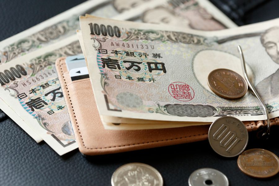 Dinero en efectivo, pagar en China